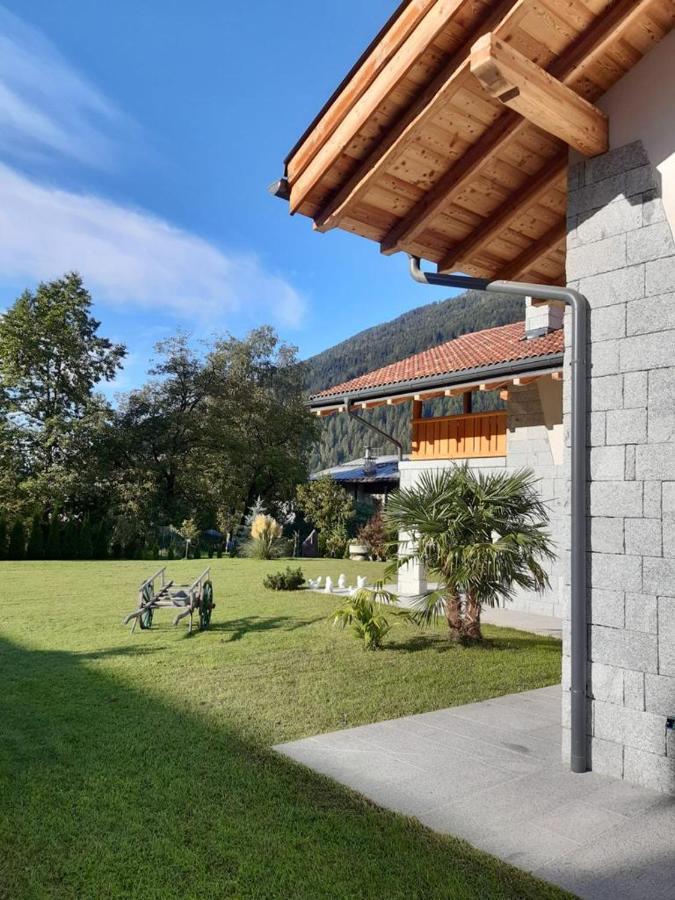 B&B Casa Il Sasso Pinzolo Exteriör bild
