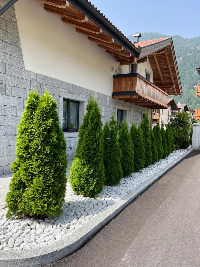 B&B Casa Il Sasso Pinzolo Exteriör bild